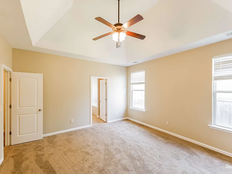 208 Appleford Rd — Photo 8