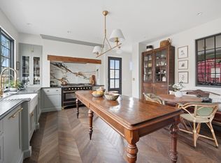 151 Lincoln St, Holyoke, MA 01040