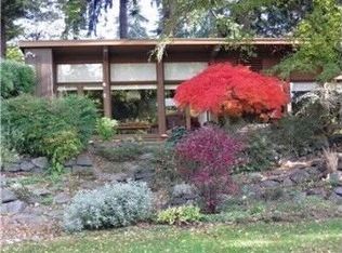 2212 92nd Ave NE, Clyde Hill, WA 98004