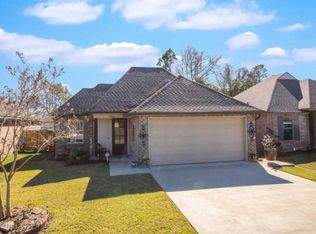 103 Milton Estates Ln, Youngsville, LA 70592