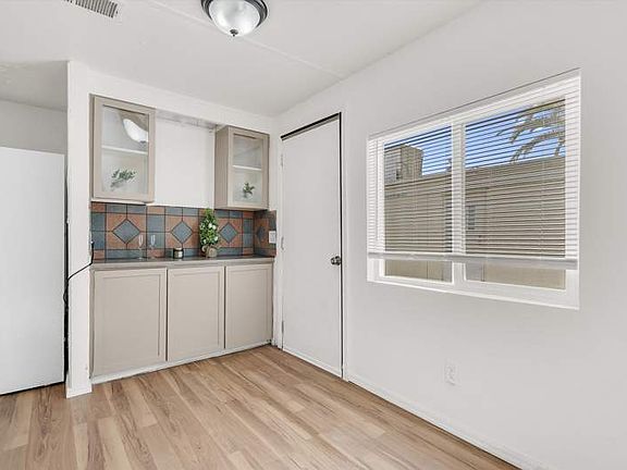 4th image of 5505 N Shannon Rd #41