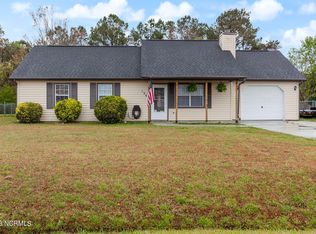 134 Parnell Rd, Hubert, NC 28539