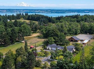 5527 SW Point Robinson Rd, Vashon, WA 98070
