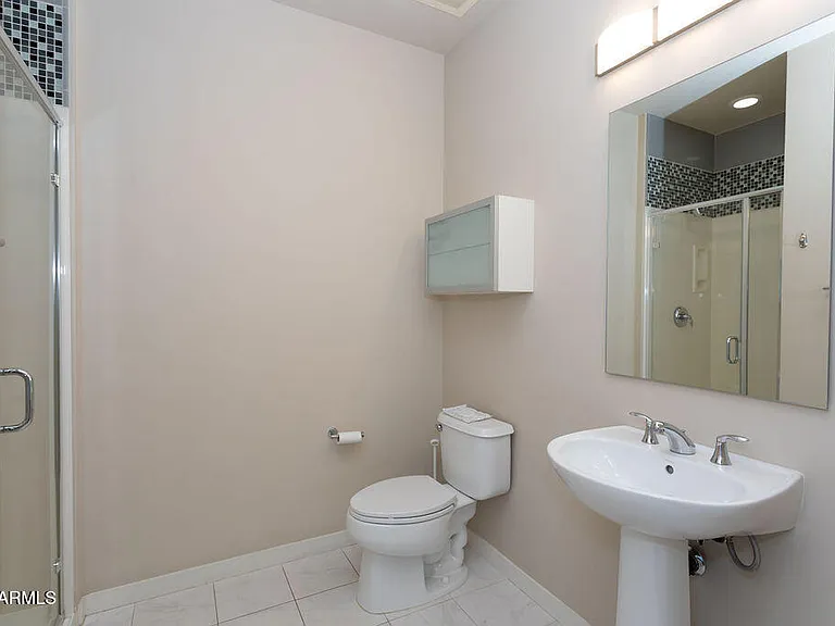 1 E Lexington Ave #702 — Photo 13