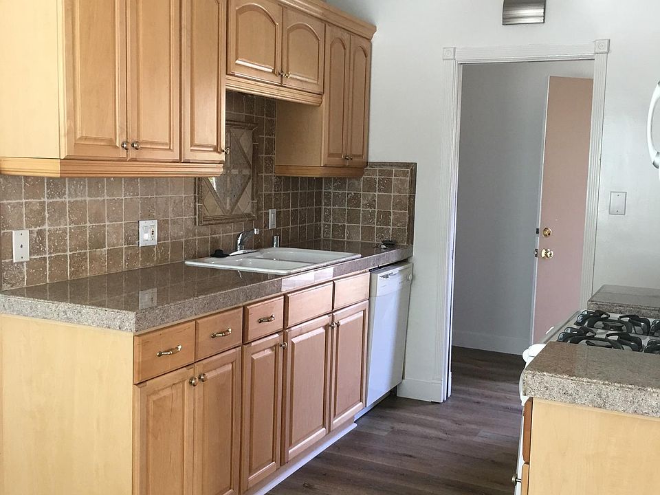 2nd image of 8160 Redlands St APT 202