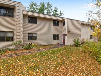 40 Bayberry Lane, South Burlington, VT, 05403