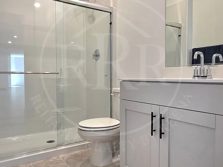 16464 Barnett Ct — Photo 10