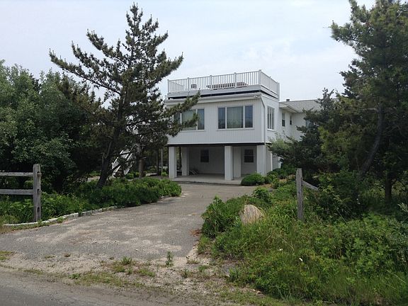 4th image of 805 Leeton Drive