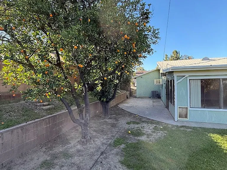 15148 Oro Grande St — Photo 52
