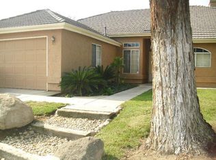 3687 N Gilroy Ave, Fresno, CA