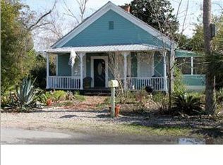 72 Avenue G, Apalachicola, FL 32320