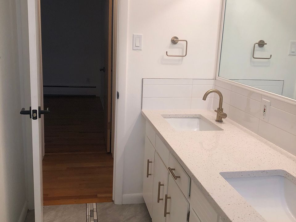 Full Spacious Bath