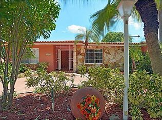 9600 SW 17th St, Miami, FL 33165