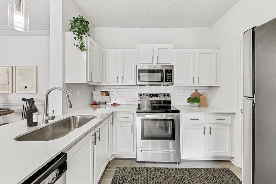 Halston Harris Bridge