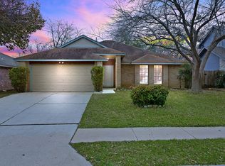 402 Beverly Ln, Leander, TX 78641