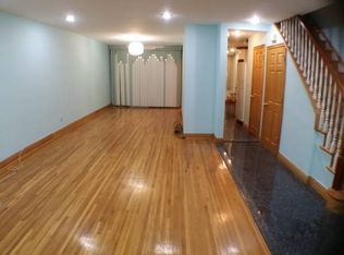 6662 Thornton Pl, Rego Park, NY 11374