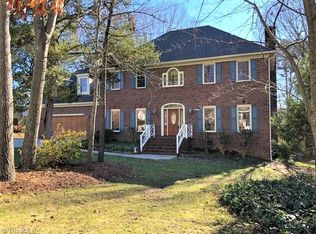 104 Arlington Dr, Jamestown, NC 27282