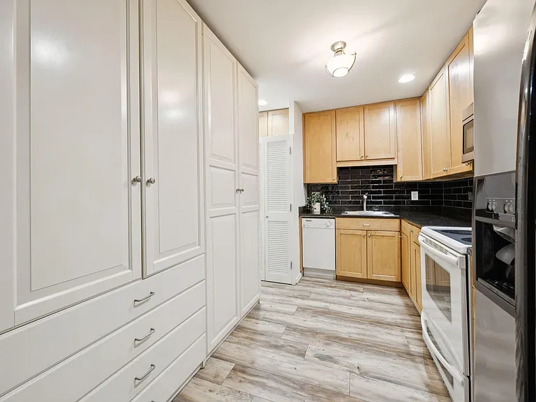4044 Buena Vista St #117 — Photo 4