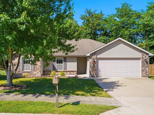 3807 Clydesdale Dr, Columbia, MO 65202