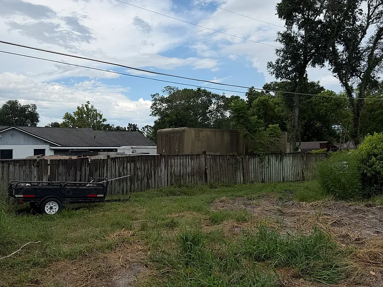 1405 Paula Dr — Photo 24