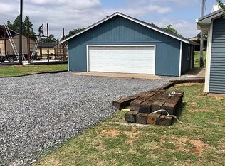 522 S Virginia St, Fort Cobb, OK 73038
