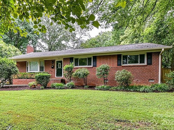 2nd image of 212 Ruby Ln