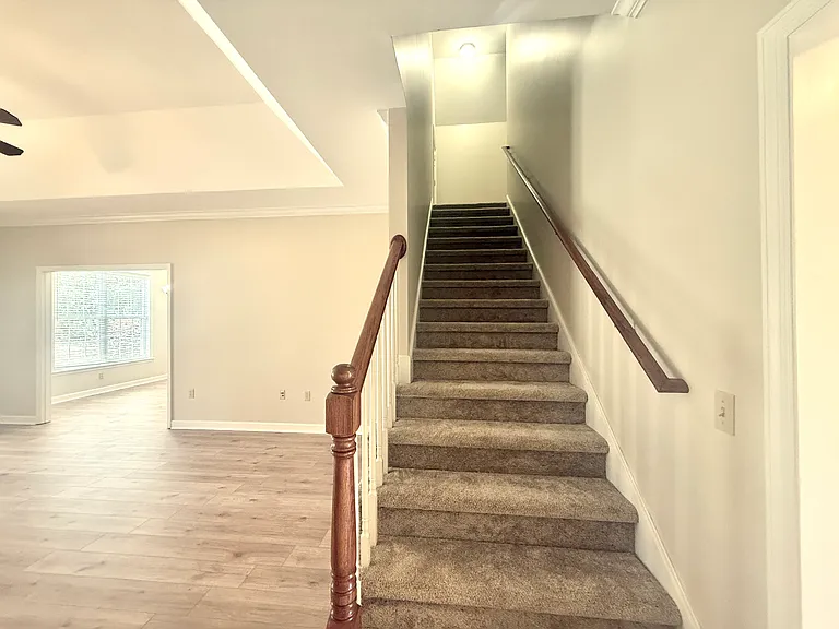 335 Pine Loop Cir — Photo 12