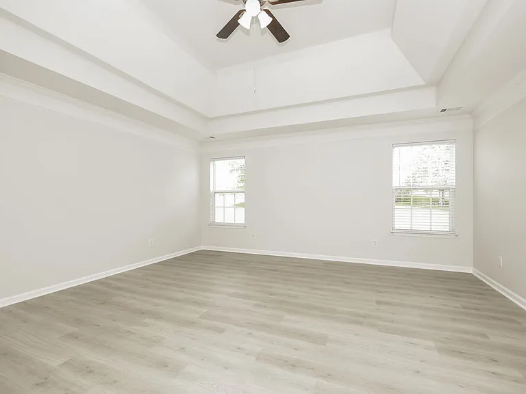 102 Polk Ct — Photo 11