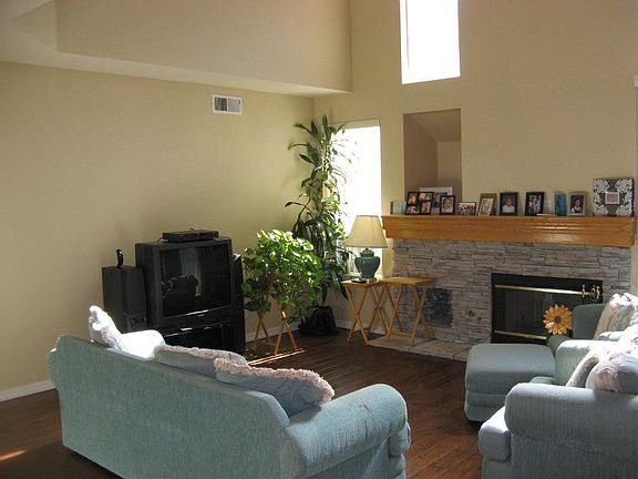 3rd image of 3086 Florence Park Dr