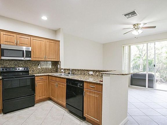 2nd image of 8212 SW 29th St