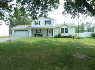 230 Golden Rd, Rochester, NY 14624