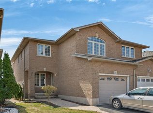 51 Jonathon Ct, Hamilton, ON L8W0A1