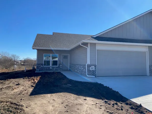 952 N Cloverleaf St, Goddard, KS 67052