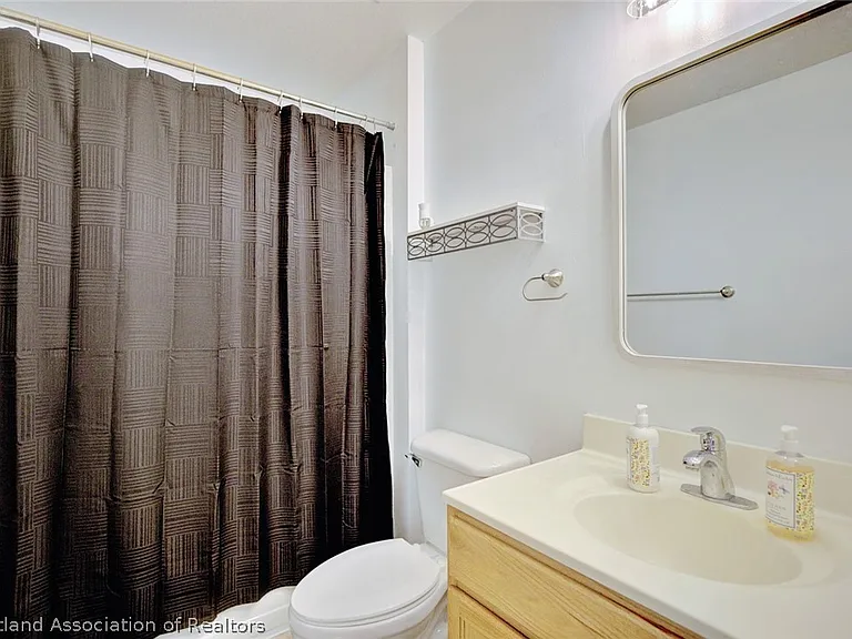 4710 Tarrega St — Photo 20