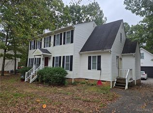 7825 Secretariat Dr, Midlothian, VA 23112