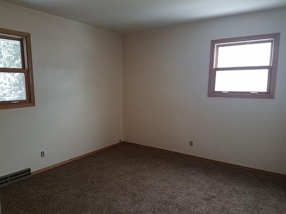 5th image of 3319 Green Dale Dr