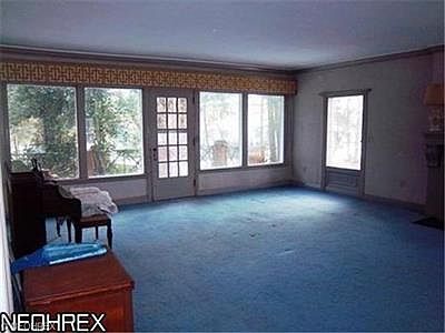 4th image of 2879 Silver Lake Blvd