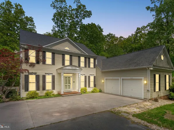 310 Lee Dr, Fredericksburg, VA 22401