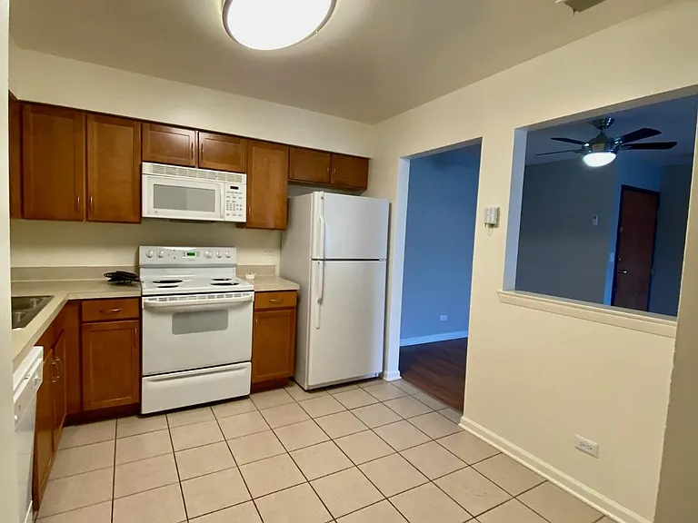 Farmingdale Apartments — Photo 56