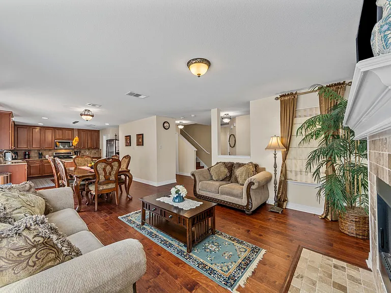5901 Snow Creek Dr — Photo 6