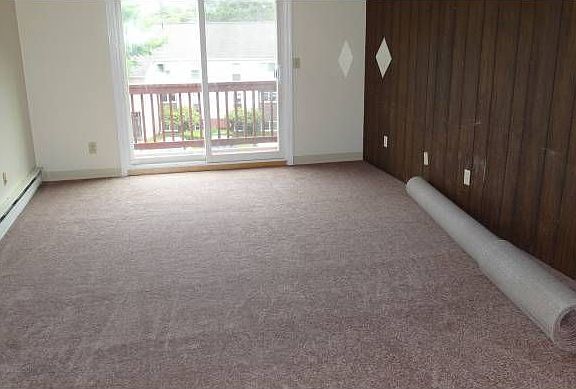 LIVING ROOM LOOKING ONTO
