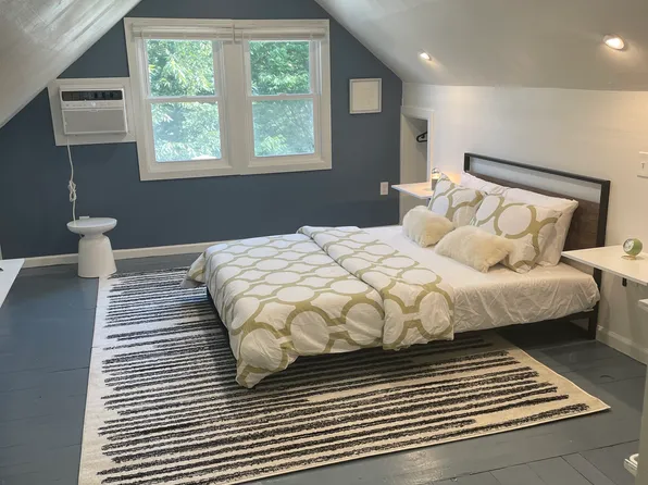 (undisclosed Address), Cleveland, OH 44111