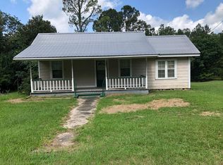 409 W Prentiss St, Osyka, MS 39657