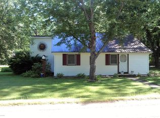 695 Hawthorne Rd, Twin Lake, MI 49457