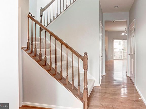 4th image of 17532 Mina Ln