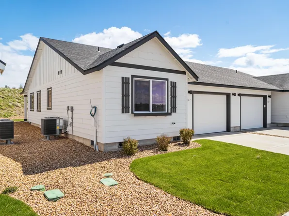 895 SE Starview Ave SE, Madras, OR 97741