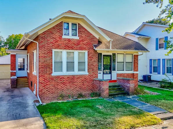 215 W Washington St, Streator, IL 61364
