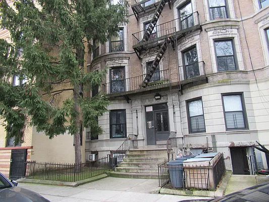 Rented by David W Realty Inc | media 20