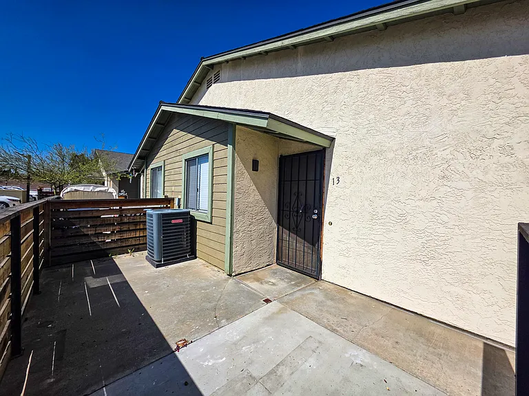 800 S. Anza St — Photo 17