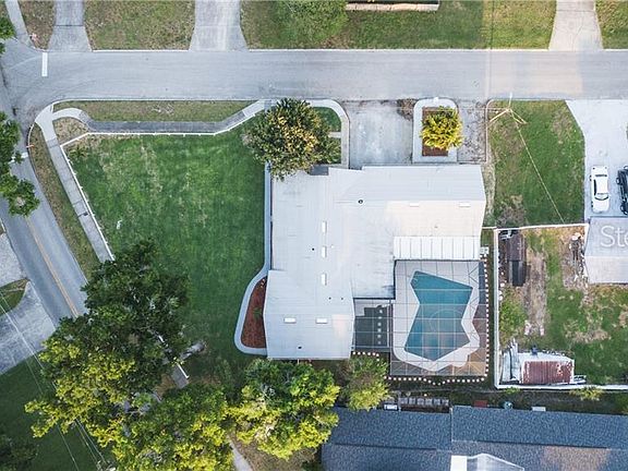 2nd image of 2230 Nela Ave